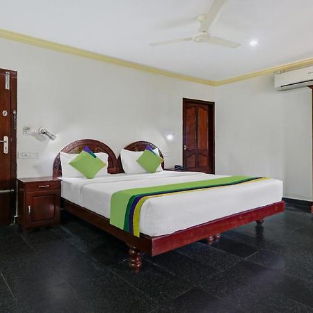 Itsy Hotels The Waters Edge Beach Resort Kovalam Buitenkant foto